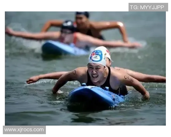 巴西与澳大利亚激战正酣双方拼尽全力争夺胜利